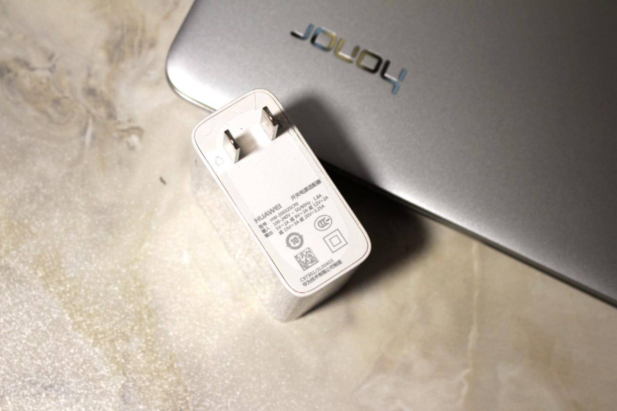 没有任嘉伦你也可以成为荣耀magicbook的代言人