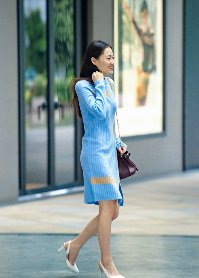 不同的搭配风格时尚姑娘青春靓丽年轻辣妈成熟妩媚