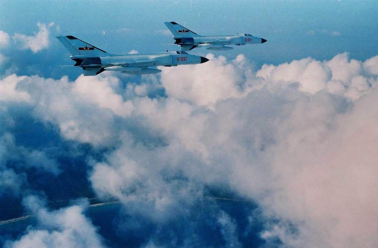 回顾十七年前 送别战友“海空卫士”王伟|王伟|阮国琴|部队_新浪新闻