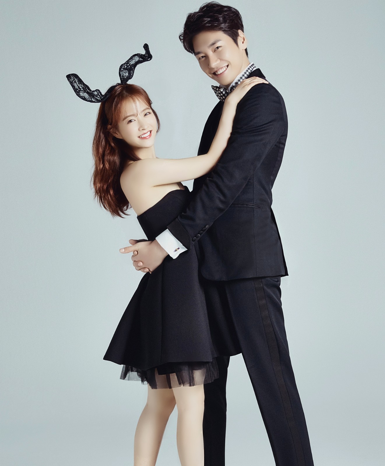 镜头下那甜美可爱的亲密情侣