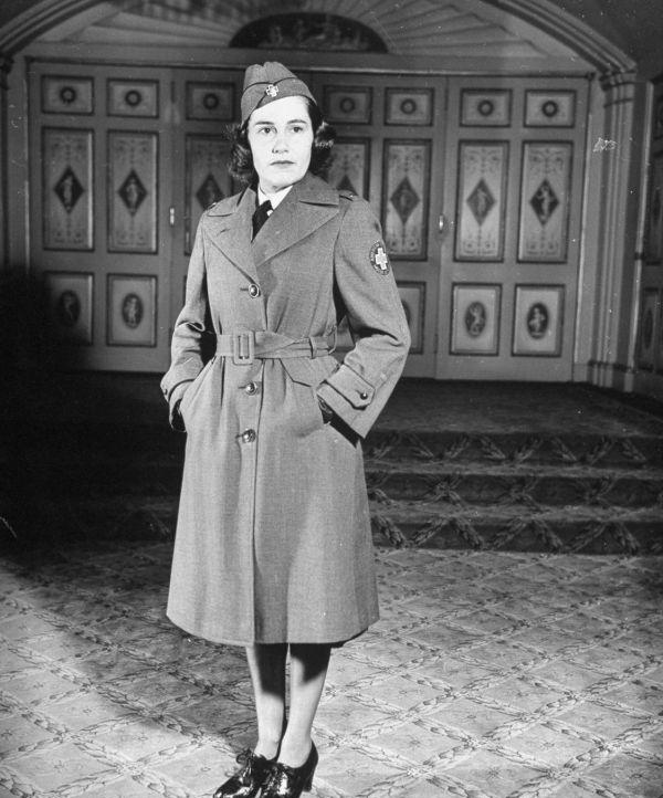 旧影读史·烽火巾帼——二战女性军服