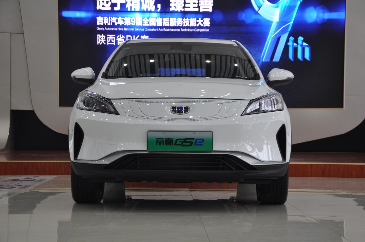 吉利首款纯电动城市跨界suv帝豪gse西安到店实拍