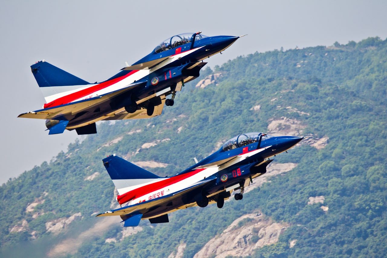 他们是站在航空科技前沿的航电专家,飞控专家和机械,软件开发的优秀