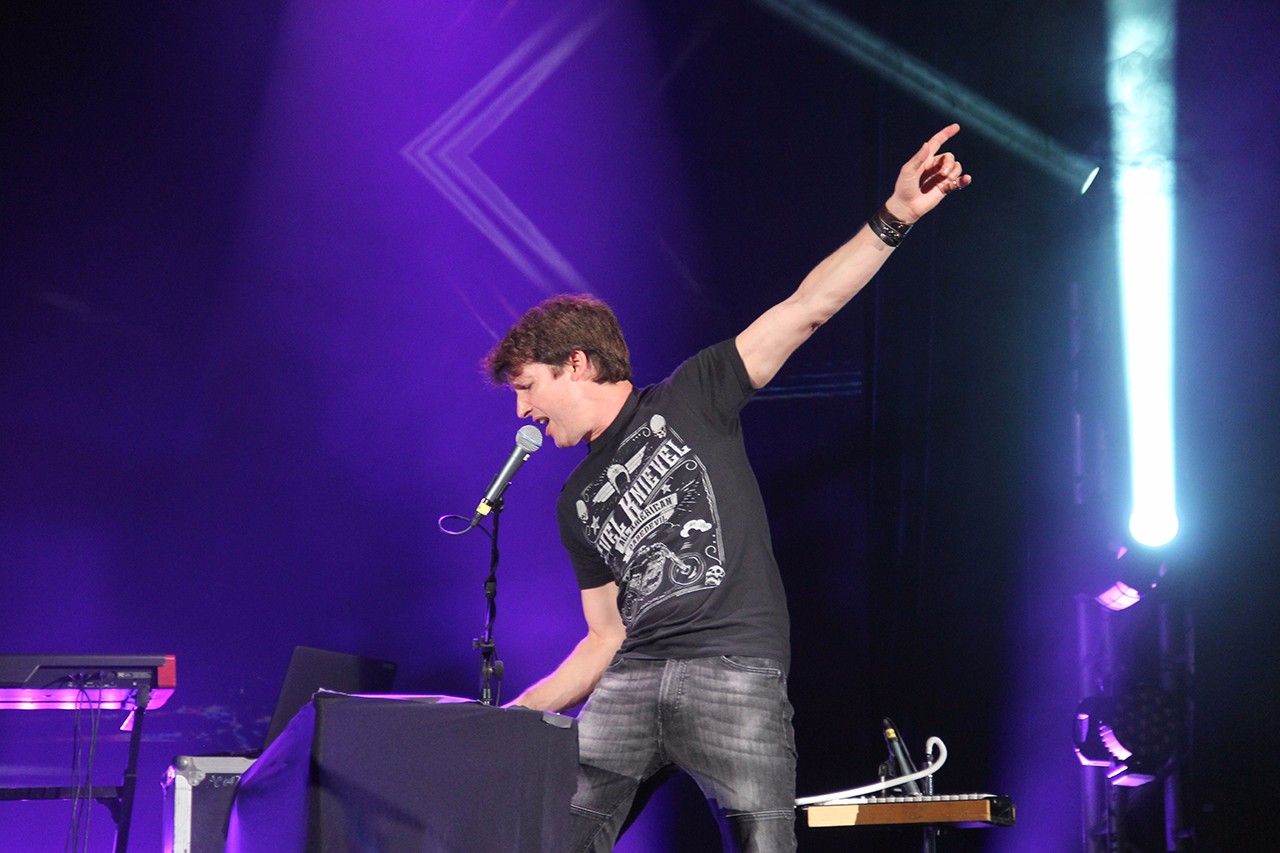 "上尉诗人"再临中国开唱 james blunt大赞观众"犀利"