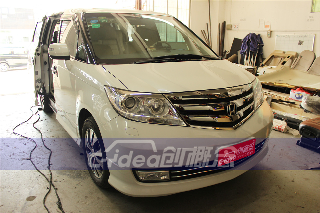 商务车改装作业,深圳本田艾力绅内饰改装商务座椅