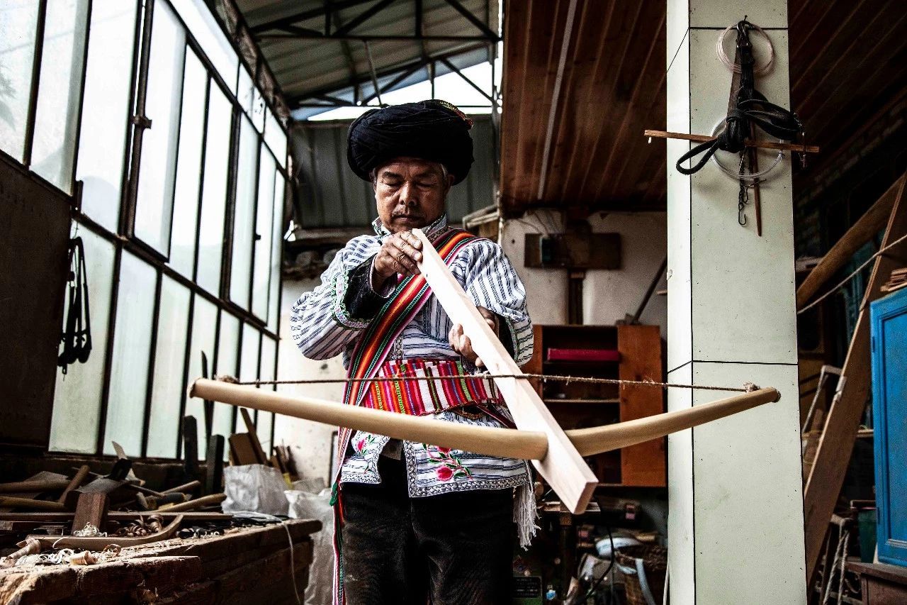 百马非遗 | 一年时间才能做好一把的傈僳族弓弩