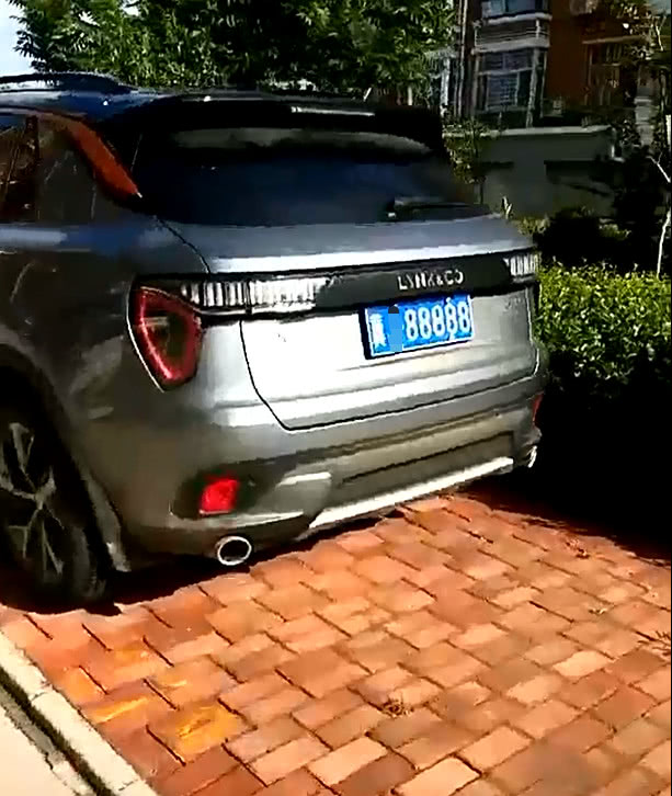 河北街头现5连号领克01,当看到车牌号那一刻,网友:真土豪!