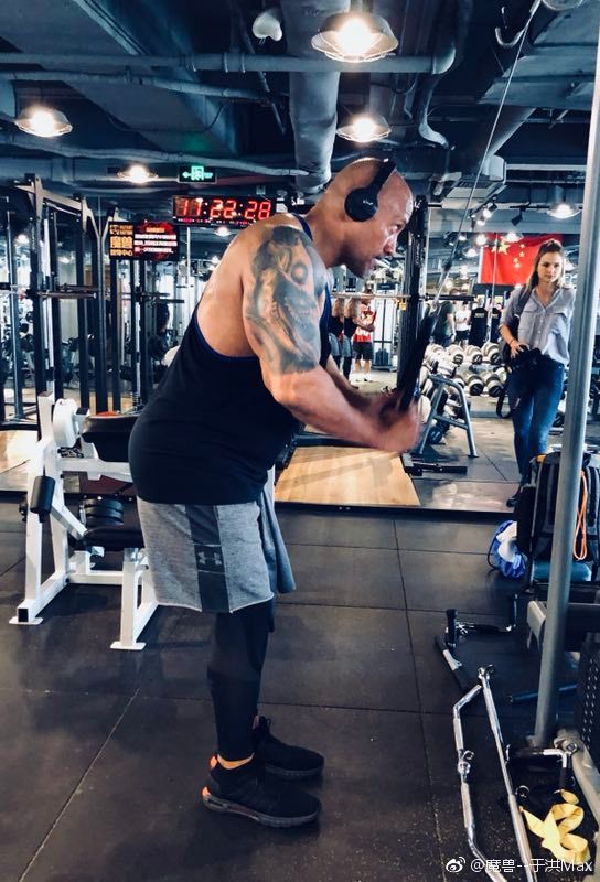 therock_johnson   @iammutant @魔兽健身战队 @微博运动