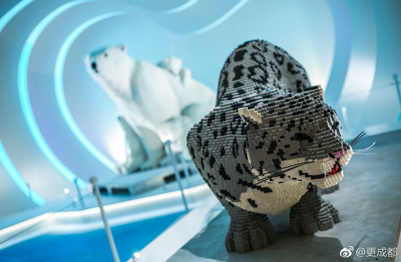 理想田园等六大主题场景组成,在这里你可以见到各种用乐高拼成的动物