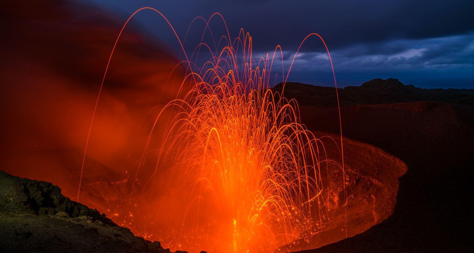 一个拥有一半海水, 一半火焰的神奇国度|瓦努阿图|火山口|岛屿_新浪