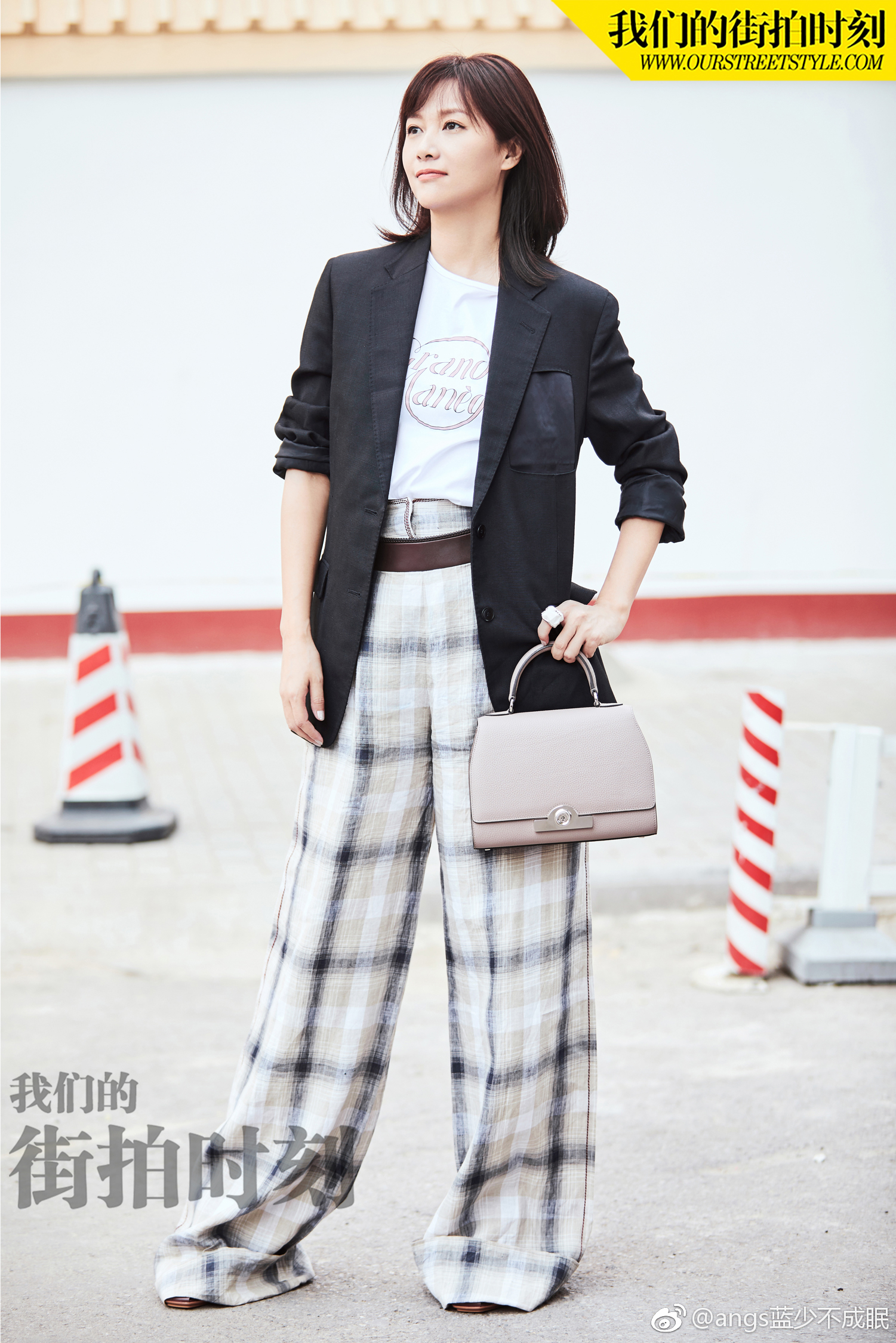 徐静蕾 x 我们的街拍时尚 in angs 雪山戒指 | 时光没有在老徐身上留