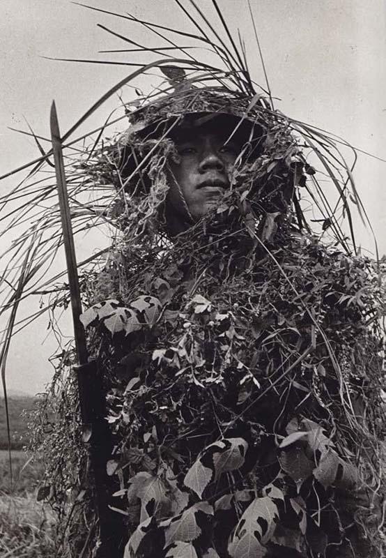 实拍二战战场上中日士兵的伪装服这才真实别再被神剧给忽悠了