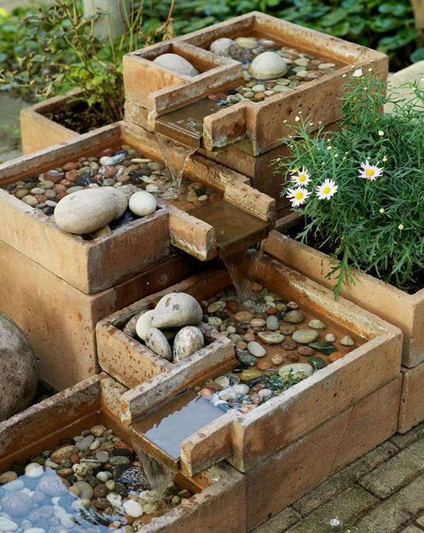 家庭庭院的水景观你可以自己动手做非常漂亮有创意