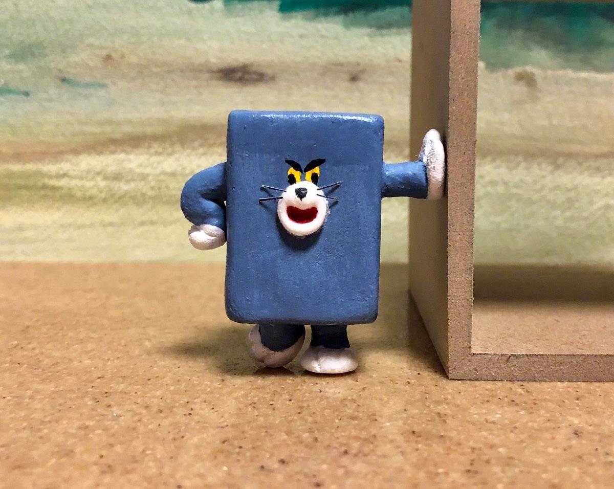 推主自制的沙雕汤姆猫手办系列图,真的要笑死twitter:inouetable