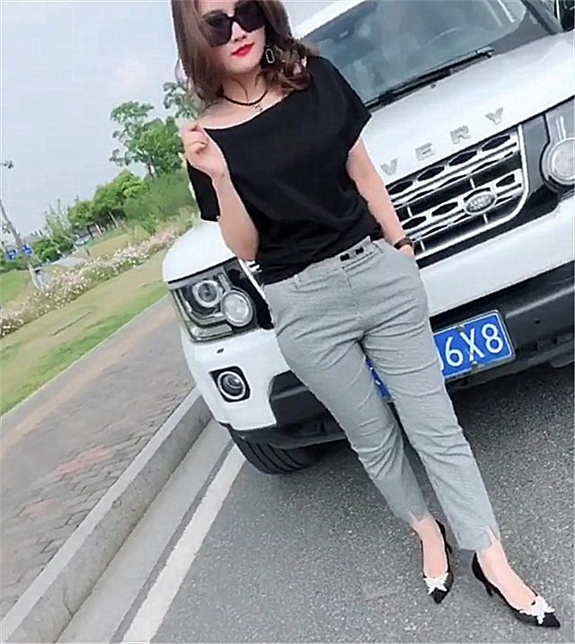 苏州偶遇一辆116万路虎,本不会注意,但女车主实在太吸睛!