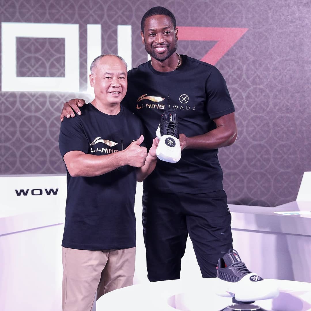 韦德与李宁达成终身合同协议,2012年开始韦德与李宁签下代言合同