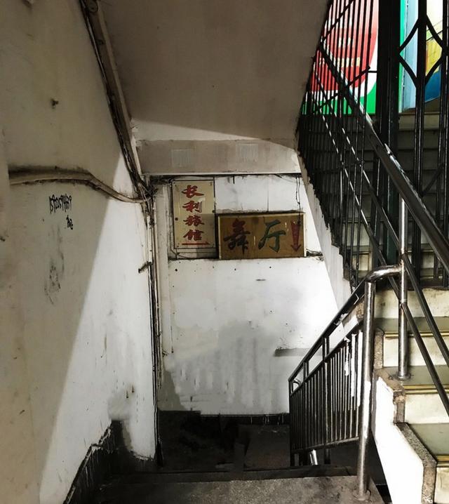 抖音里的网红城市,打卡重庆,感受一下当地抖音