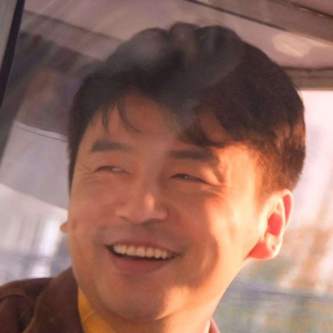 《超时空同居》比一个雷佳音更有趣的,就是两个"雷佳音"