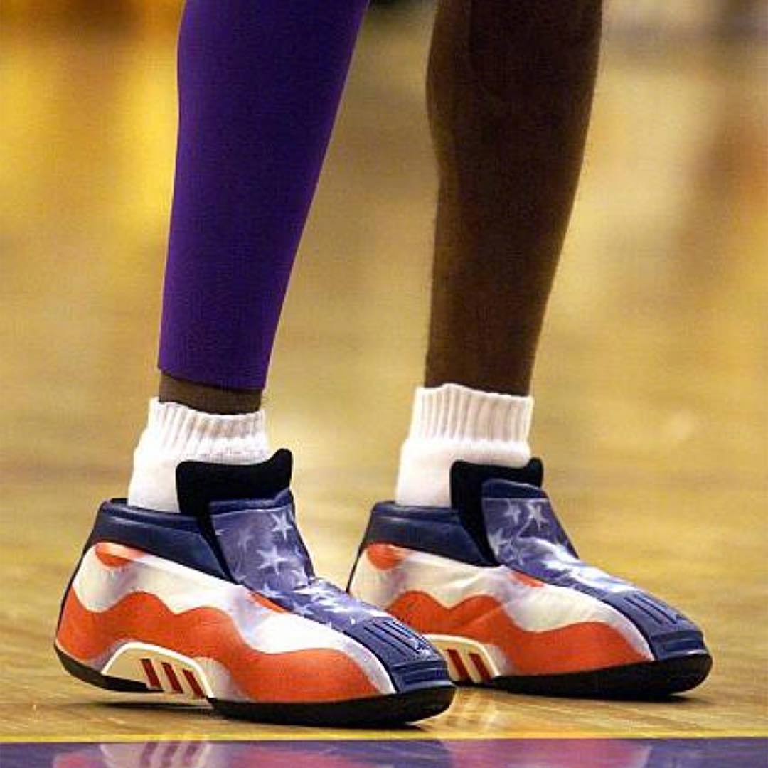 科比当年这双星条旗版本的adidaskobe2