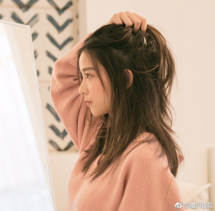 她叫卢婧媛,95年,就读于福建农林大学,身高160cm,你觉得几分呢