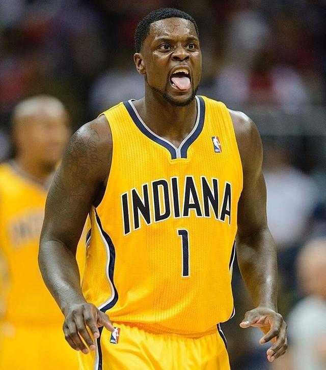 球员还是演员?史蒂芬森g4无厘头表演让米切尔也看不过去了!