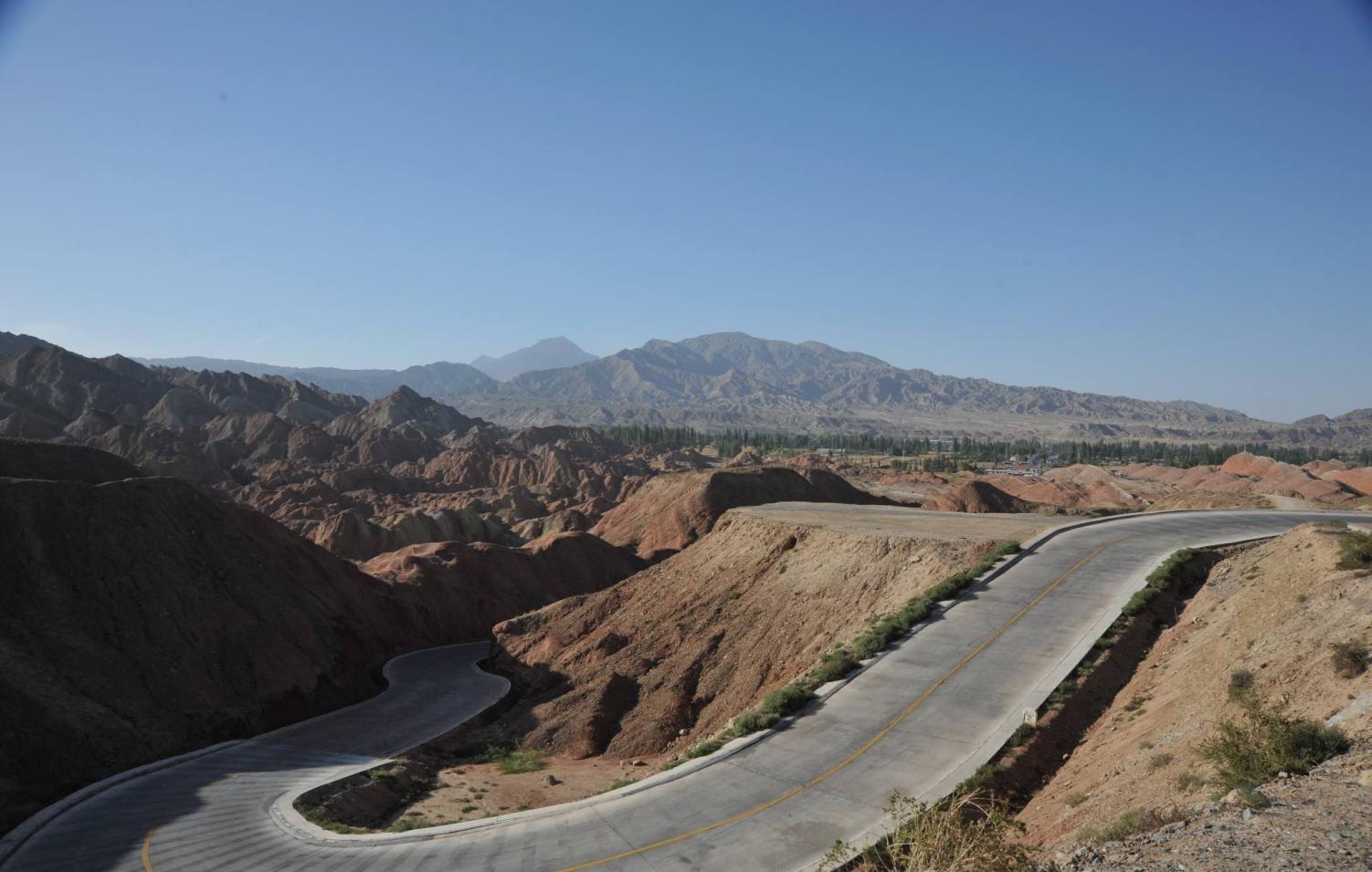 分分钟秒杀川藏线: 312国道新疆段