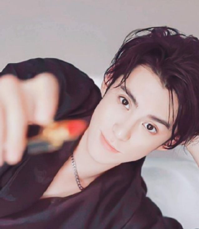 既然我们都是好朋友我就告诉你我的秘密,我(道明寺)的发型是