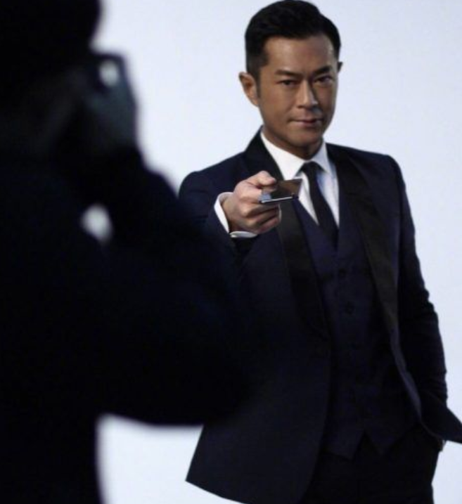 明星代言费首度公开王祖蓝收费远抛离古天乐不公平阿