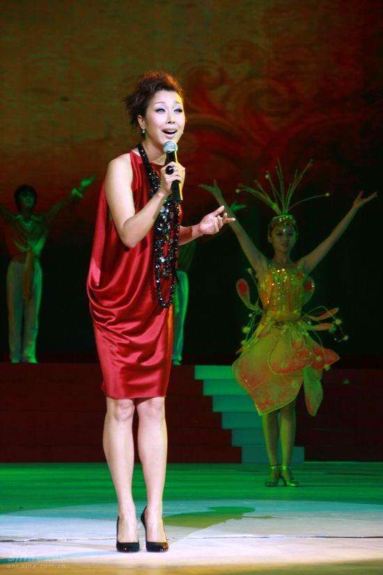 曾家喻户晓,三段恋情变"男友杀手",后抵押房屋助夫,今成这样|孙悦