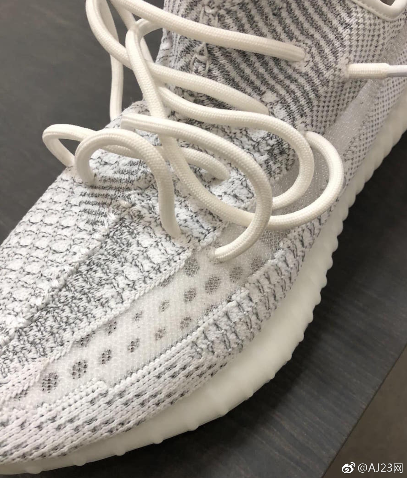 adidas yeezy boost 350 v2 "static" 12月8日发售,货号