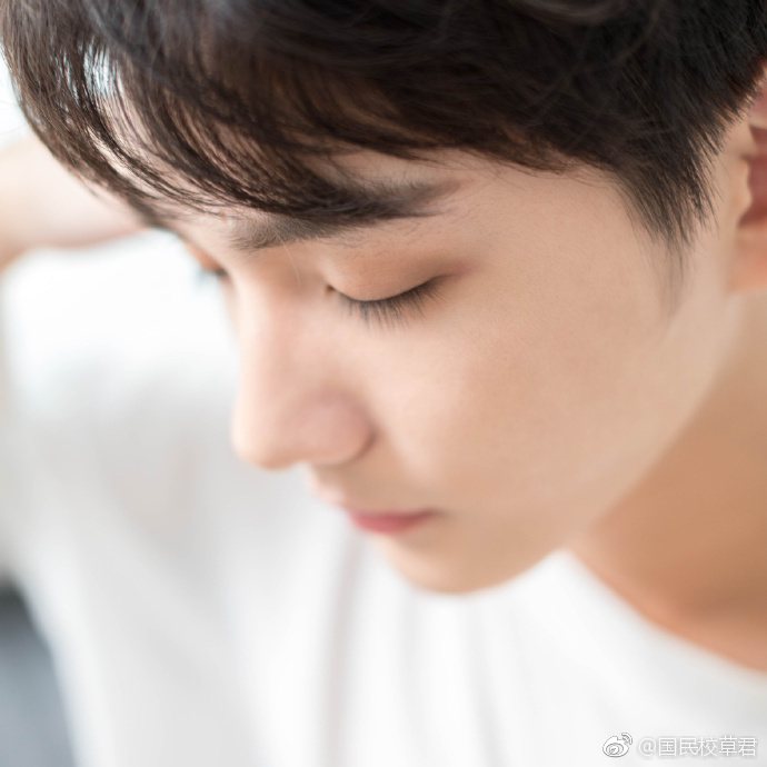 江南水乡的男孩子都这么清秀精致吗