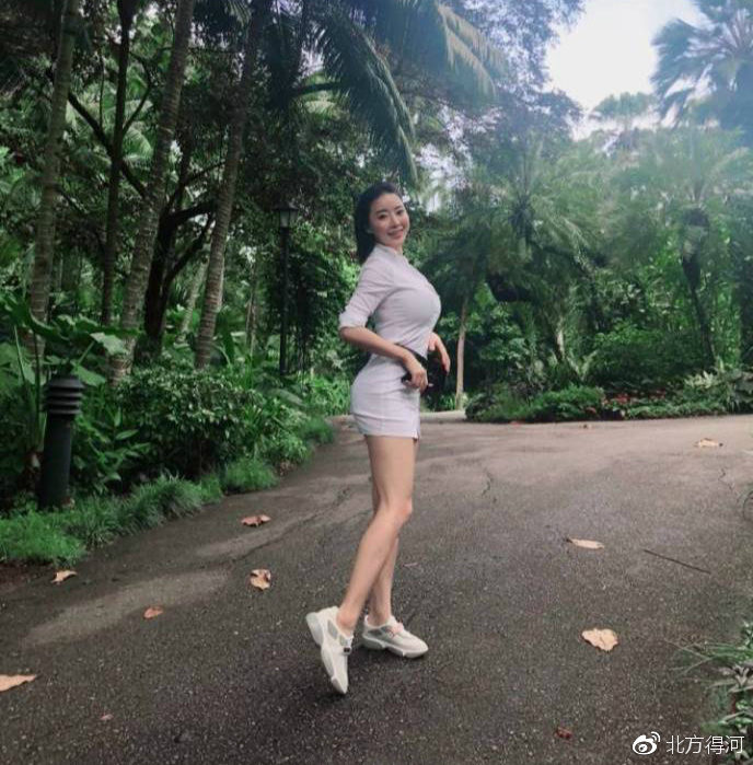 刘强东被捕照,疑似女主照片,希望二者没纠缠