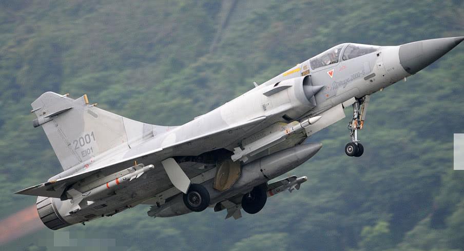 台湾空军是全世界第一个换装幻影20005型战机的部队