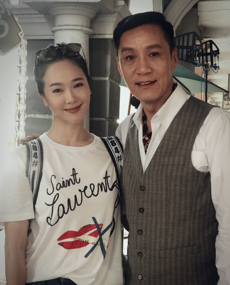 左小青与许晴合影姐妹花根本看不出实际年龄两位女神越活越年轻