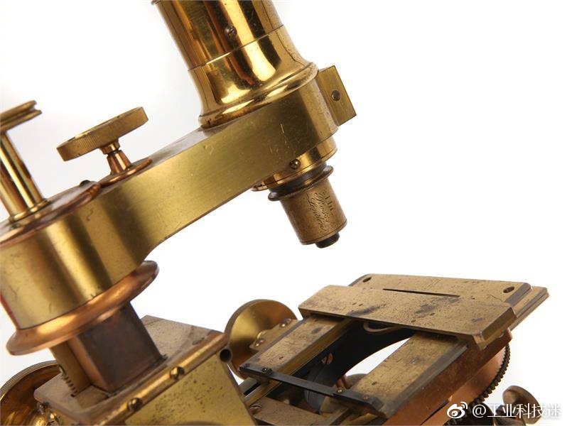 1850年出产的显微镜_新浪看点