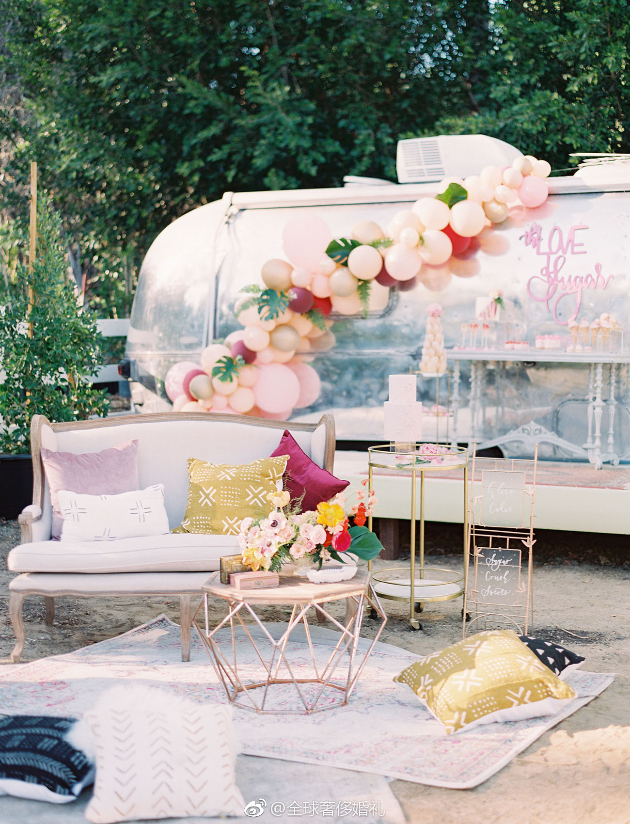 水彩色的婚礼就是很浪漫啊