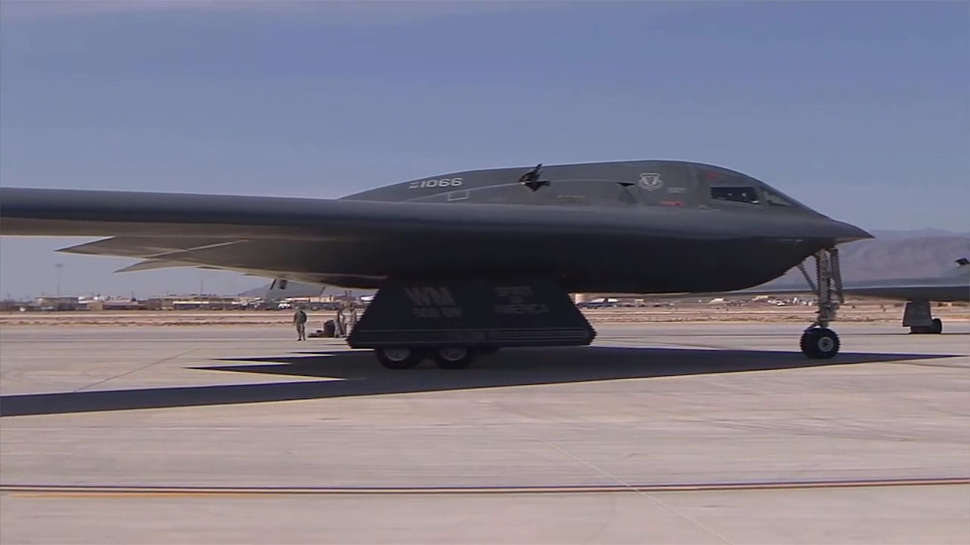 我国轰20可能会模仿b-2的布局?网友:不可能也不存在去模仿谁