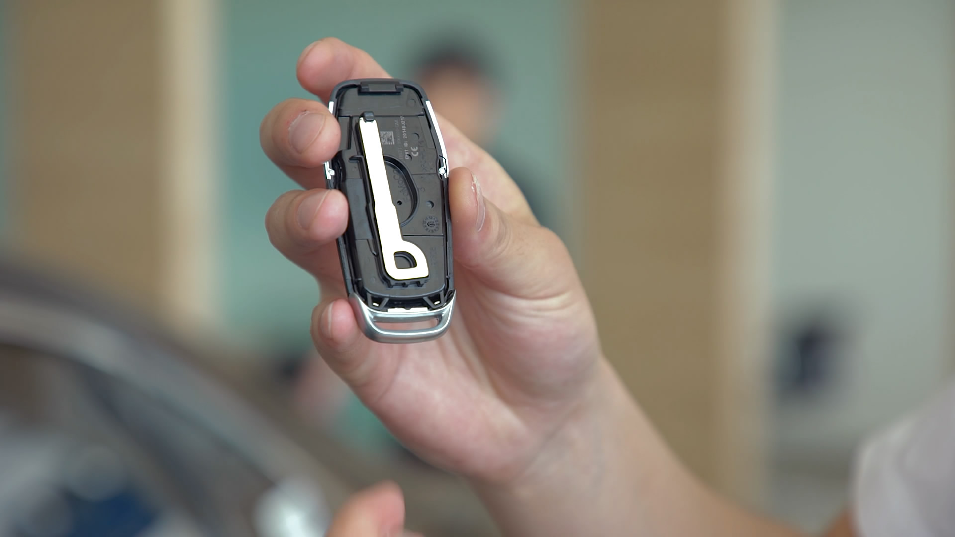 汽车智能钥匙失效不要急 正确处理方法看这里!