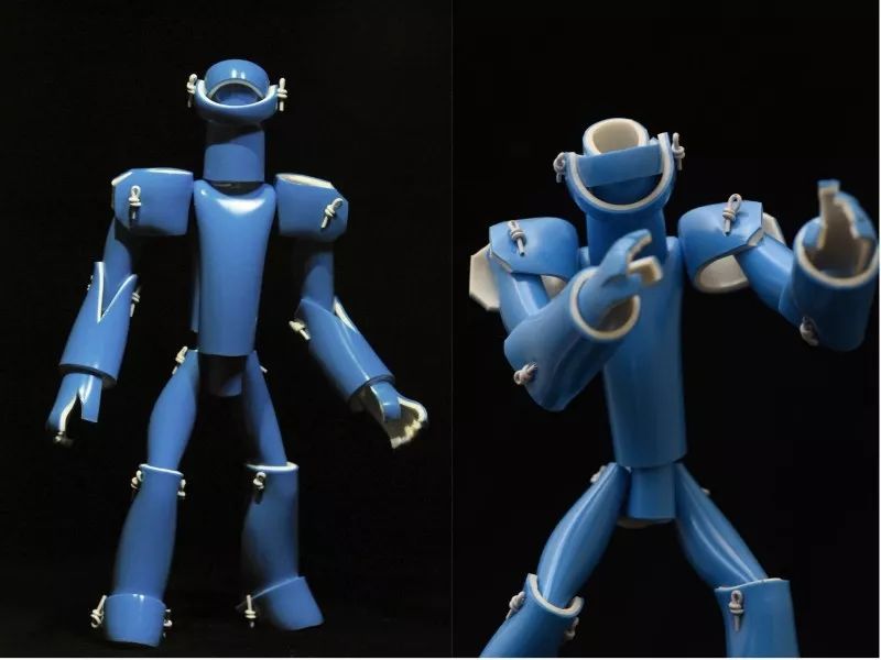 这位日本艺术家用拖鞋电线水管打造了一个机器人军团!