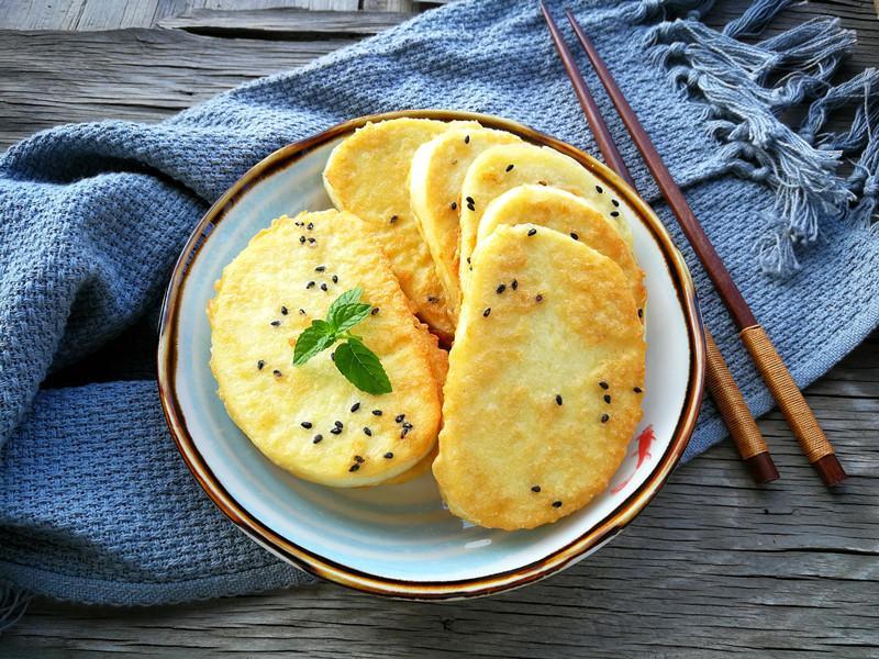 剩馒头最经典的吃法既可以当主食又可以当零食天天吃都不腻