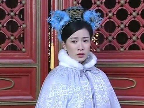 佘诗曼在《金枝欲孽》中饰演尔淳一角,剧中的尔淳身为民间女子,因姿色