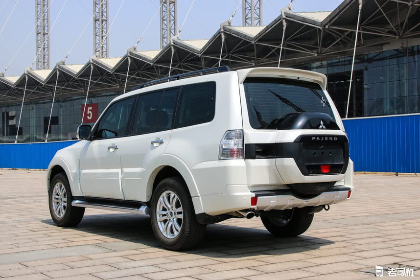 帕杰罗的选择非常丰富,除了常规的v93,v97,还有v87和v95供应,并且价格