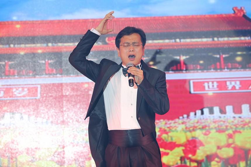 cctv《感恩中国》首届云舞台晚会首播仪式在厦门隆重举行