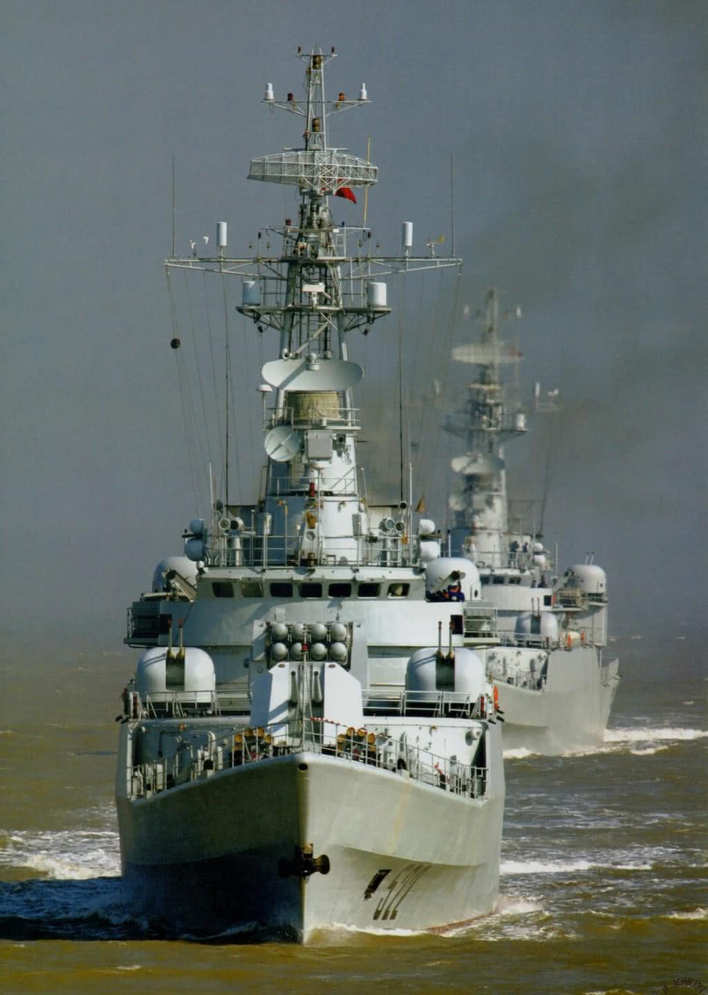 功成身退,我上世纪末期最先进导弹护卫舰即将退役转让