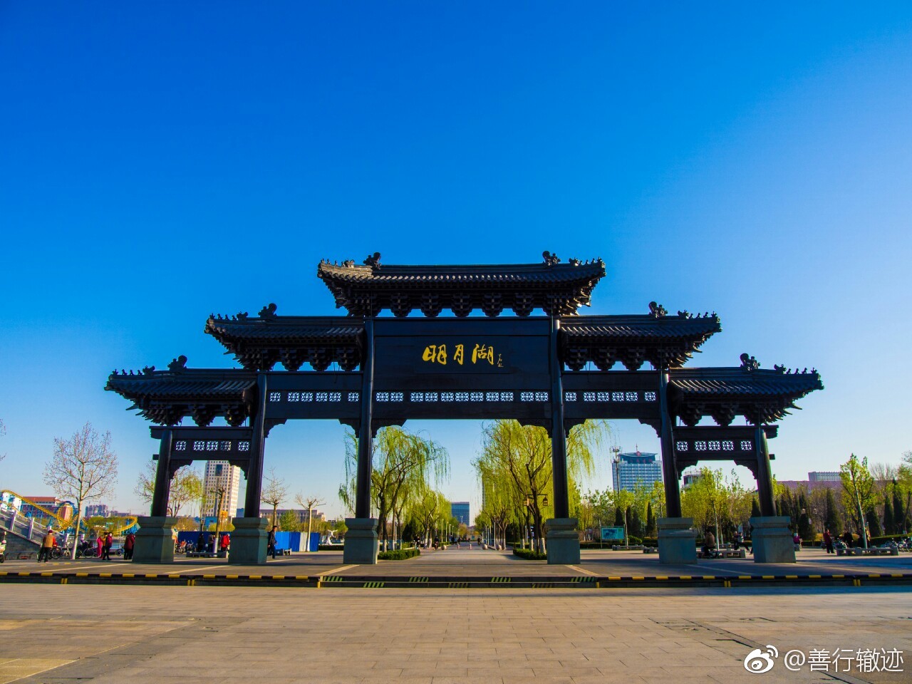 路过德州明月湖