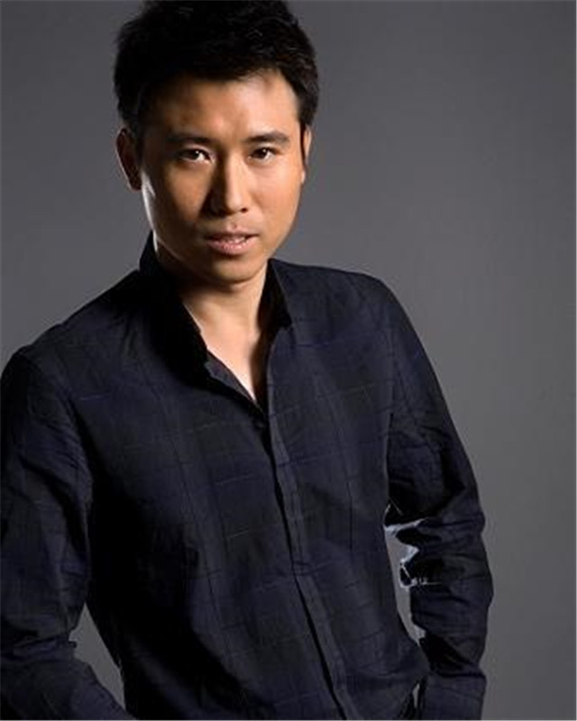他便是李乃文,74年10月出生在宁夏回族自治区,是一名中国大陆男演员