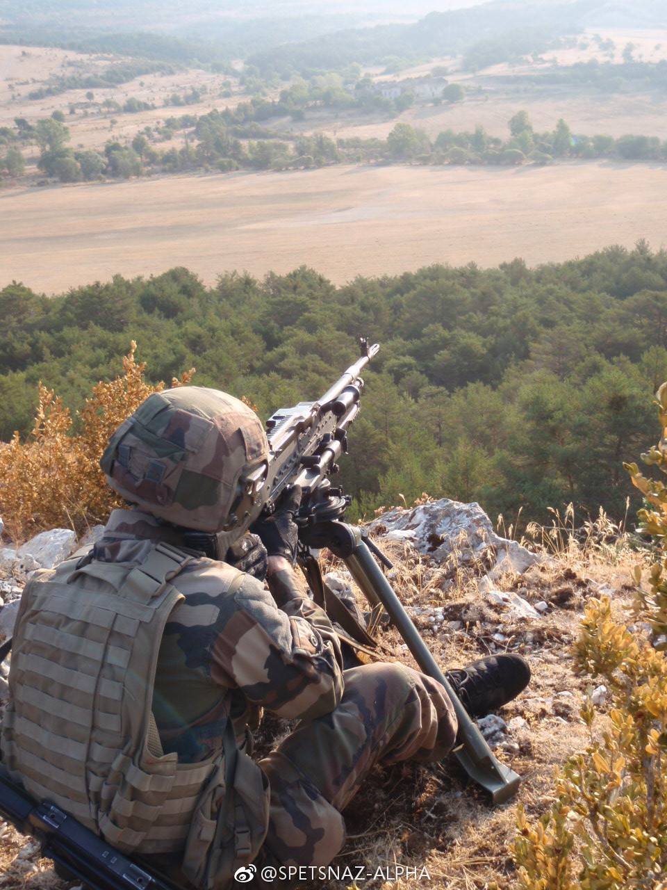 2017年9月,法军第1伞兵团正在战术演习.