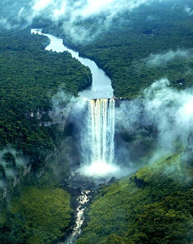 震撼人心的水上奇观,世界上最大最壮观的瀑布盘点及其介绍