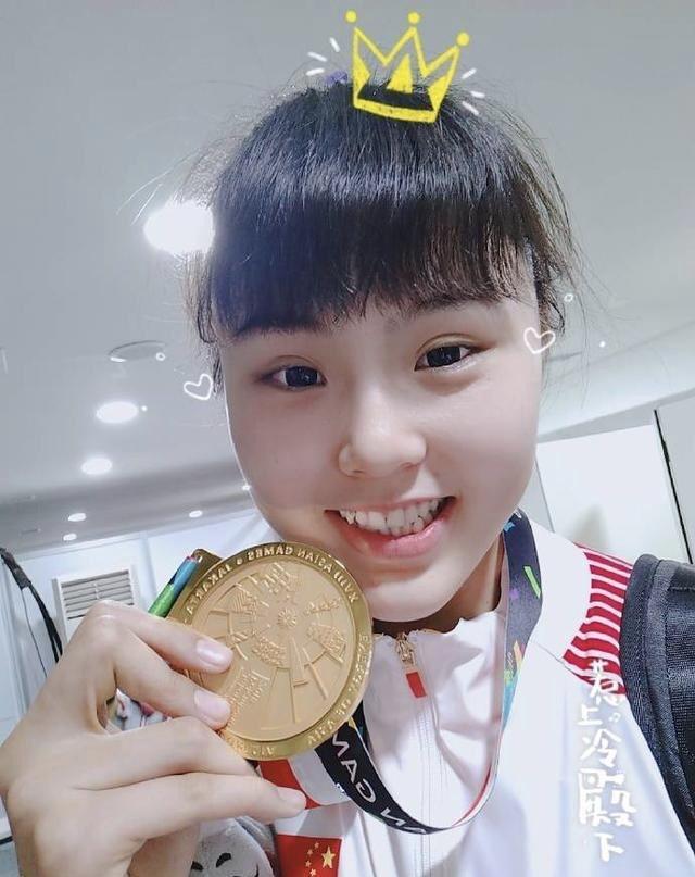 中国女篮李月汝表白张杰亚运夺冠后被幸运翻牌