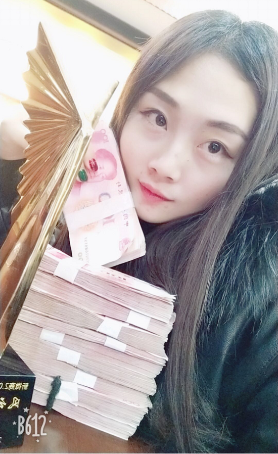 "是太阳联盟成就了我,我由衷地感谢陈思总裁和绿色呼吸牛蒡茶项目"